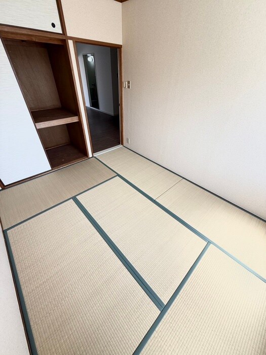 物件内観写真17　(居室)