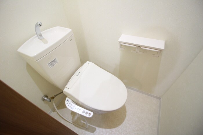 物件内観写真14　(トイレ)