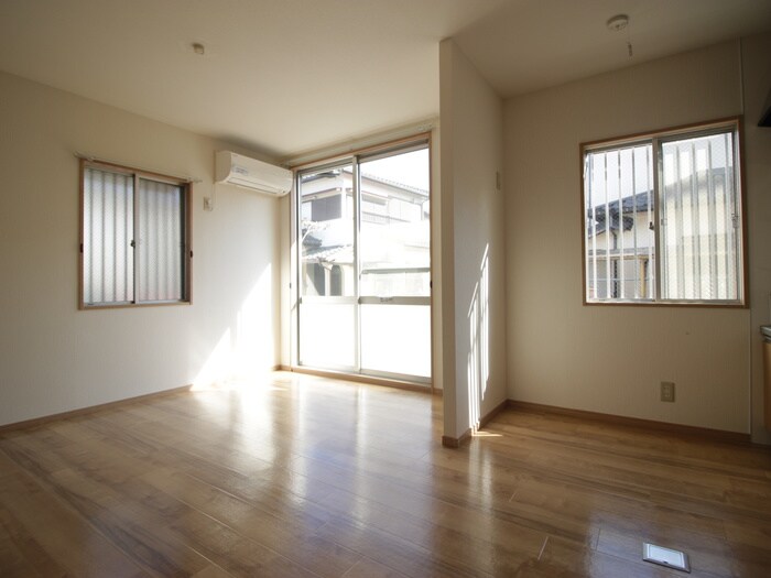 物件内観写真7　(居室)