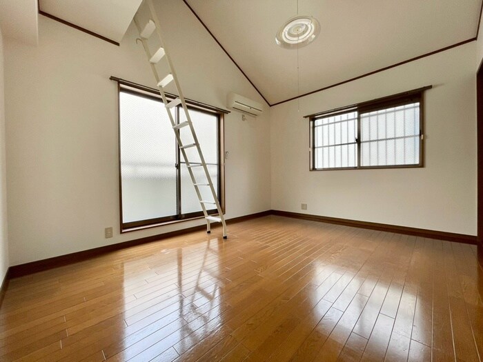 物件内観写真8　(居室)