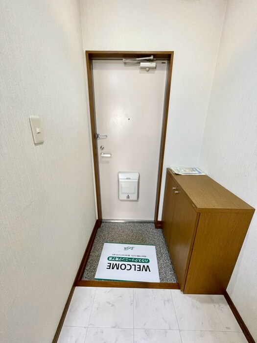 物件内観写真14　(玄関)