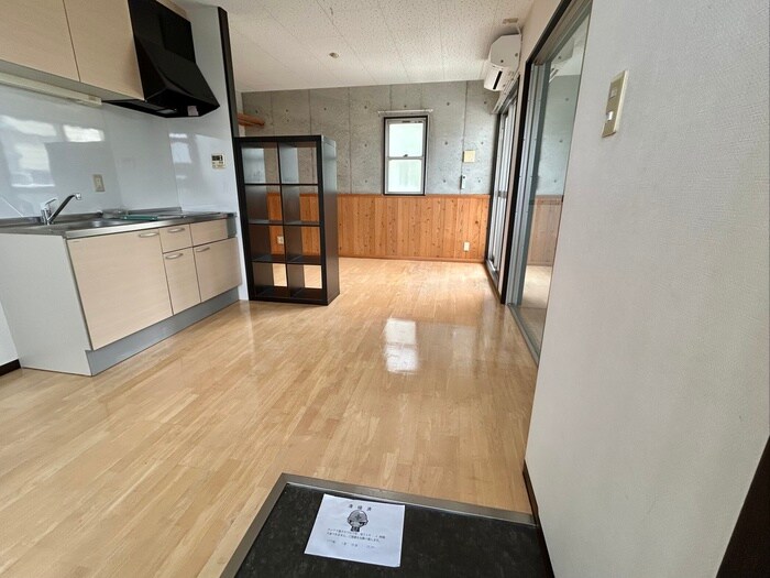 物件内観写真8　(廊下)