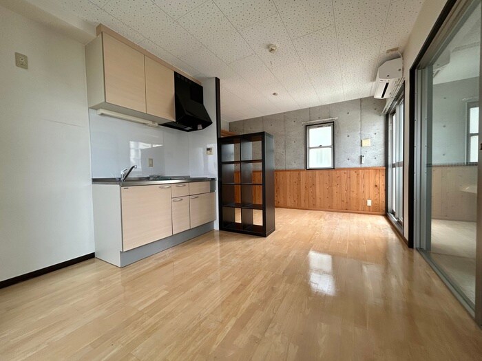 物件内観写真10　(居室)