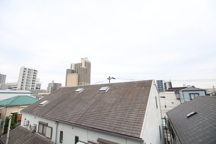 物件内観写真16　(室内からの展望)