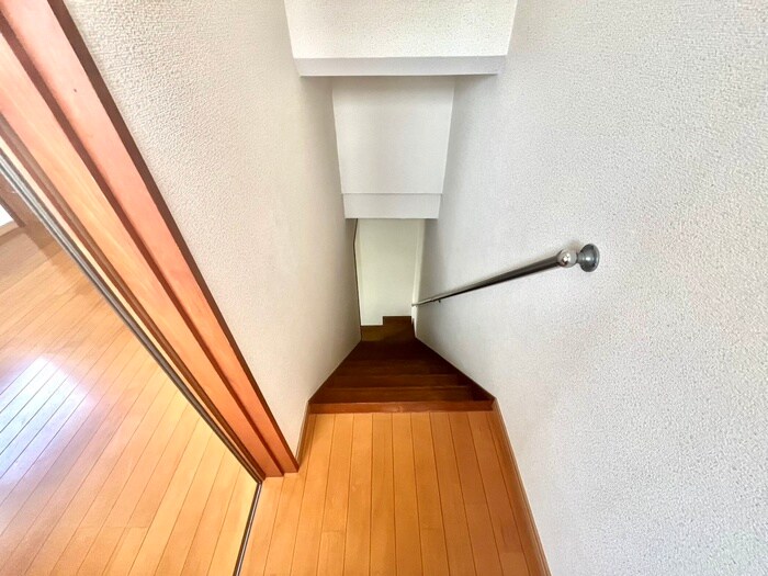 物件内観写真21　(廊下)