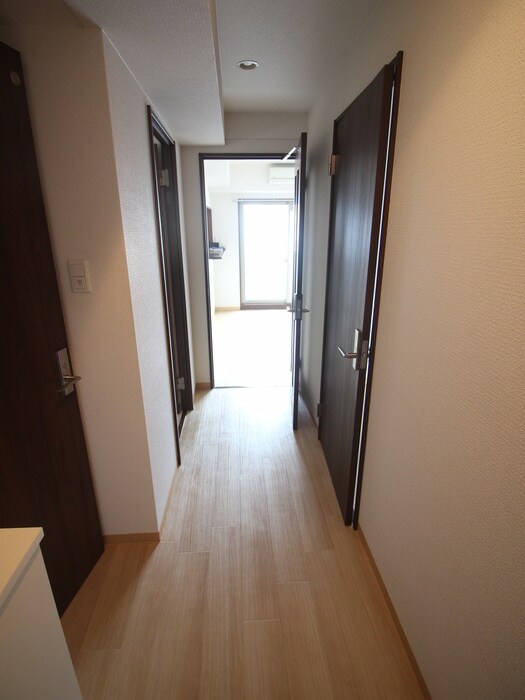 物件内観写真9　(廊下)