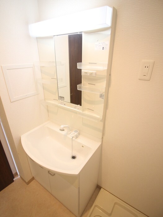 物件内観写真12　(洗面)