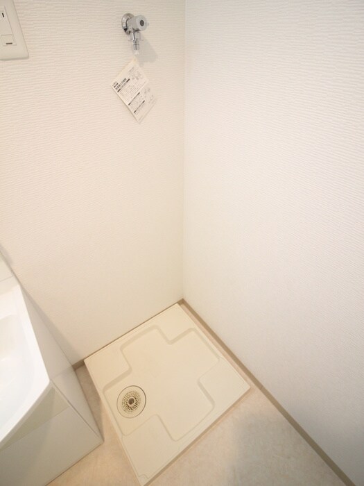 物件内観写真17　(洗濯機置場)