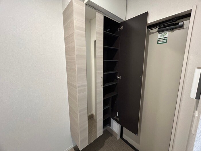 物件内観写真16　(靴箱)