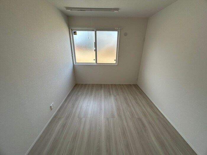 物件内観写真18　(居室)