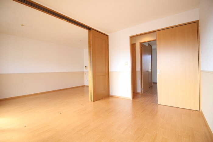 物件内観写真8　(居室)