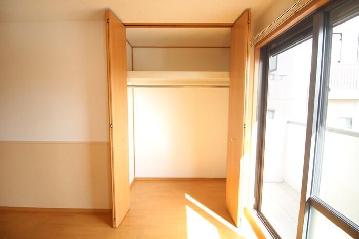 物件内観写真15　(収納)