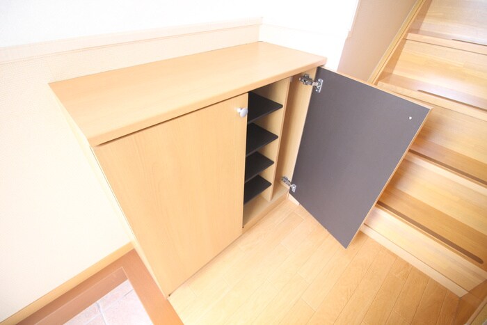 物件内観写真19　(靴箱)