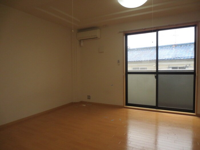 物件内観写真11　(居室)