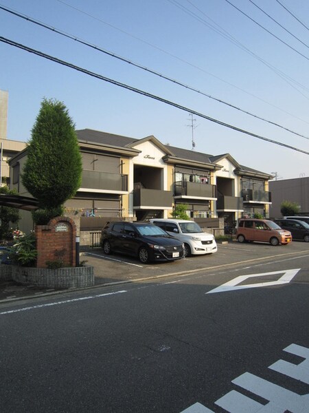 フォ－レス新金岡外観写真