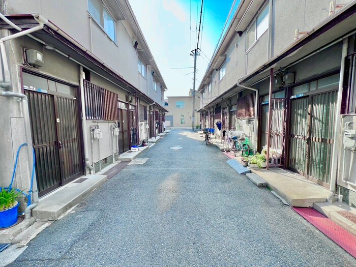 物件外観写真6　(周辺環境)