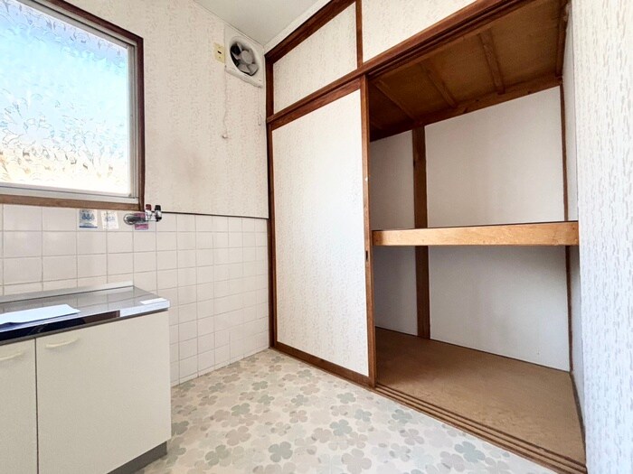 物件内観写真14　(収納)