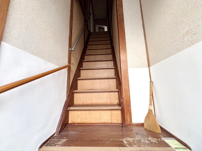 物件内観写真19　(玄関)