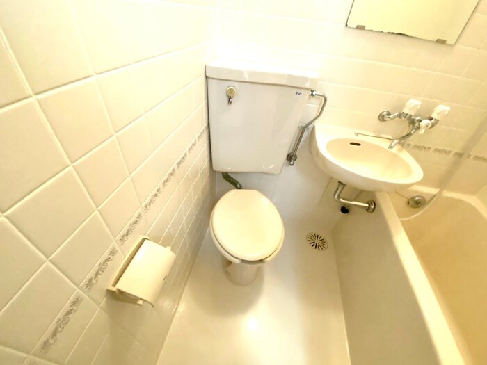 物件内観写真12　(トイレ)