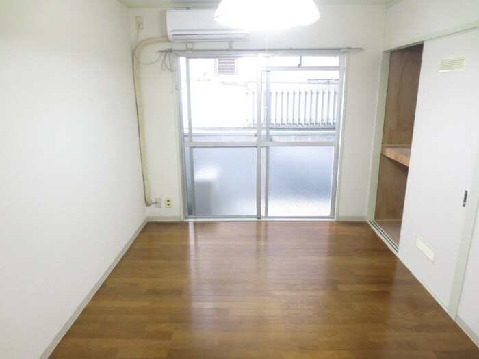 物件内観写真11　(居室)