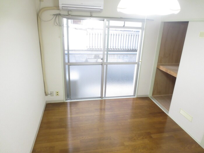 物件内観写真17　(居室)