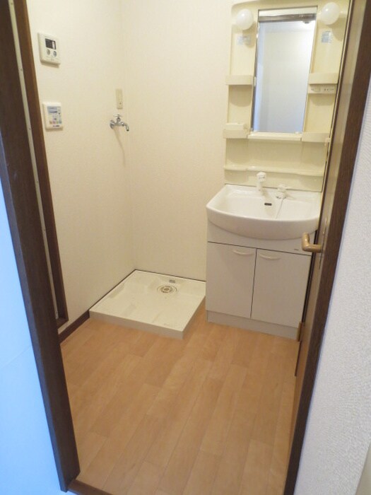 物件内観写真11　(洗面)