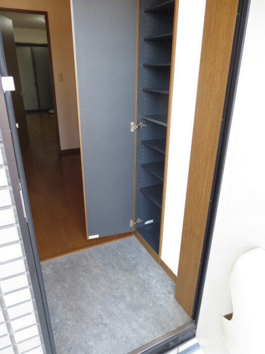 物件内観写真15　(玄関)