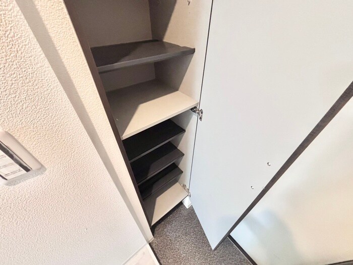 物件内観写真17　(靴箱)