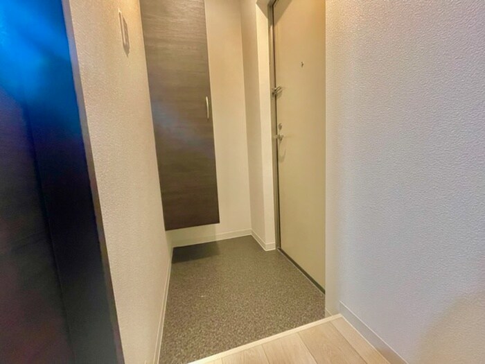 物件内観写真17　(玄関)