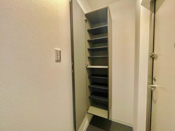 物件内観写真18　(靴箱)