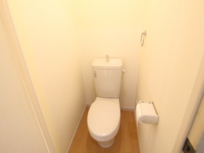 物件内観写真11　(トイレ)