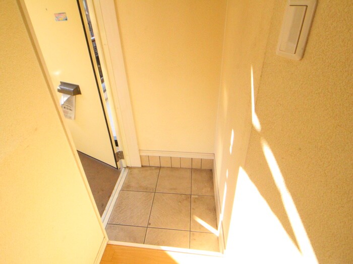 物件内観写真22　(玄関)