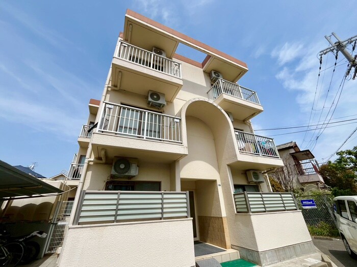 物件外観写真1　(外観写真)