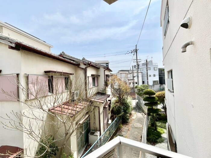 物件内観写真22　(室内からの展望)