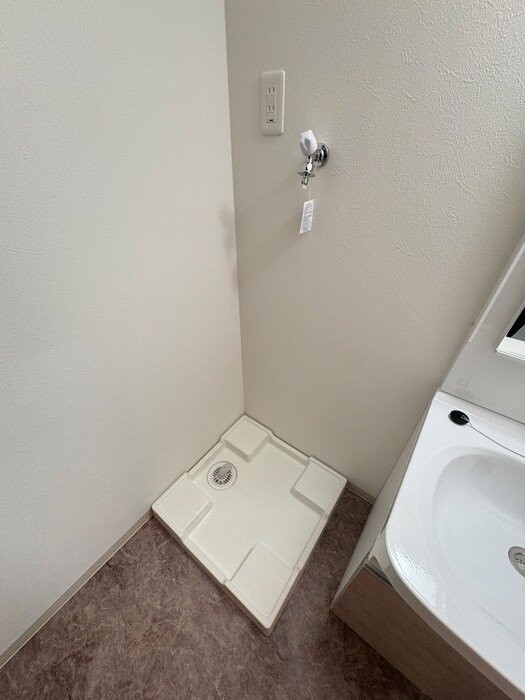 物件内観写真21　(洗濯機置場)