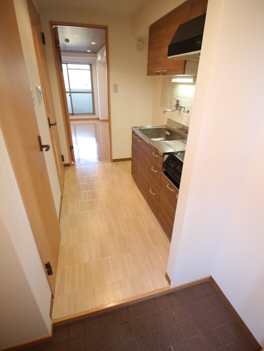 物件内観写真6　(玄関)