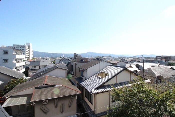 物件内観写真15　(室内からの展望)