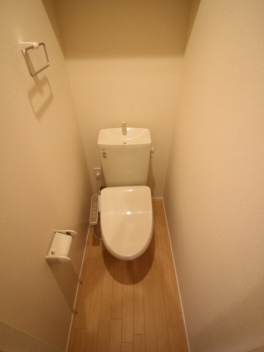 物件内観写真9　(トイレ)