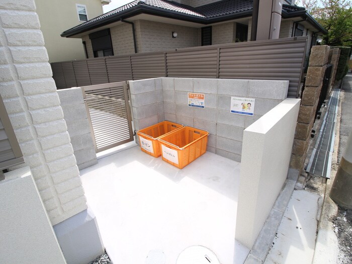 物件外観写真5　(外観写真)