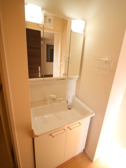 物件内観写真11　(洗面)