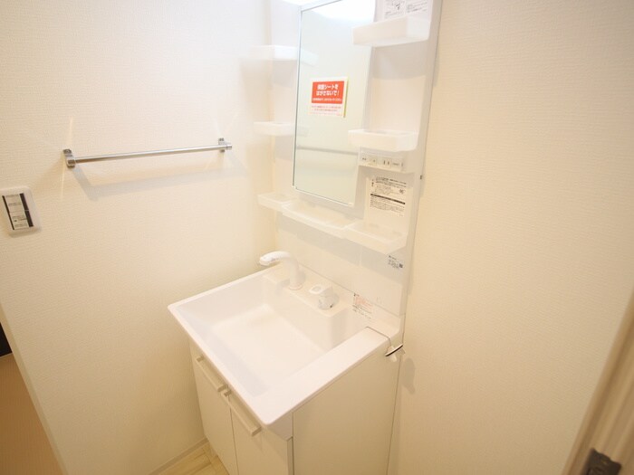 物件内観写真13　(洗面)