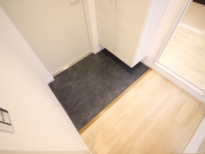 物件内観写真19　(玄関)
