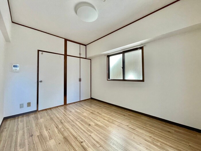 物件内観写真10　(居室)