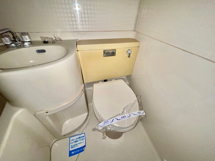 物件内観写真14　(トイレ)