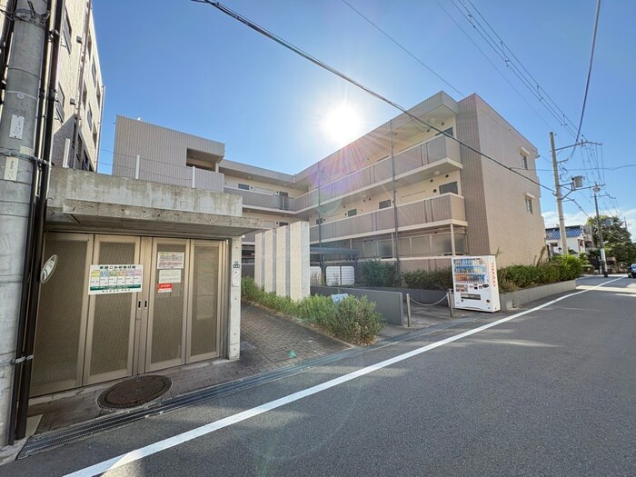 物件外観写真3　(周辺環境)