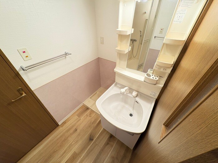 物件内観写真10　(洗面)