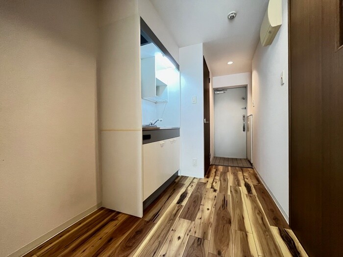 物件内観写真18　(廊下)