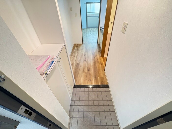 物件内観写真20　(玄関)