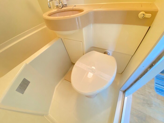 物件内観写真14　(トイレ)