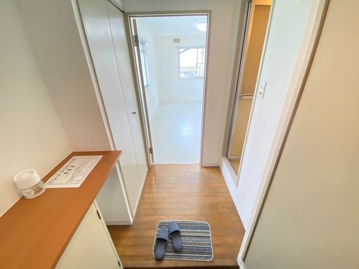 物件内観写真18　(廊下)